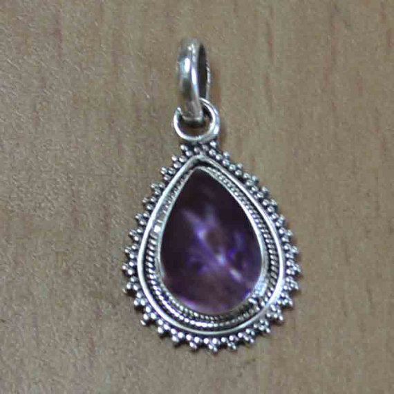 Amethyst Gemstone Silver Pendant & Classic Design Pear Shape Fashion Pendant for Man - Women - Buy Pendant - Drop Pendan