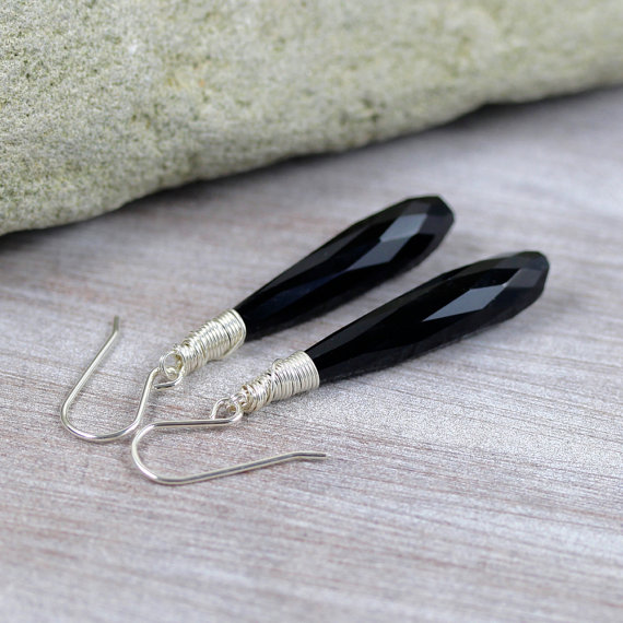 Black Onyx & Sterling Silver Earrings. Elongated Teardrop Earrings. Wire Wrapped Jewellery. Gemstone Drop Earrings. Dangle Earrings