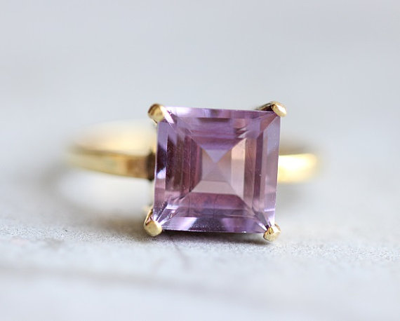 Gold Amethyst ring - Natural Amethyst Ring - Engagement ring - Artisan ring - February birthstone - Prong set ring