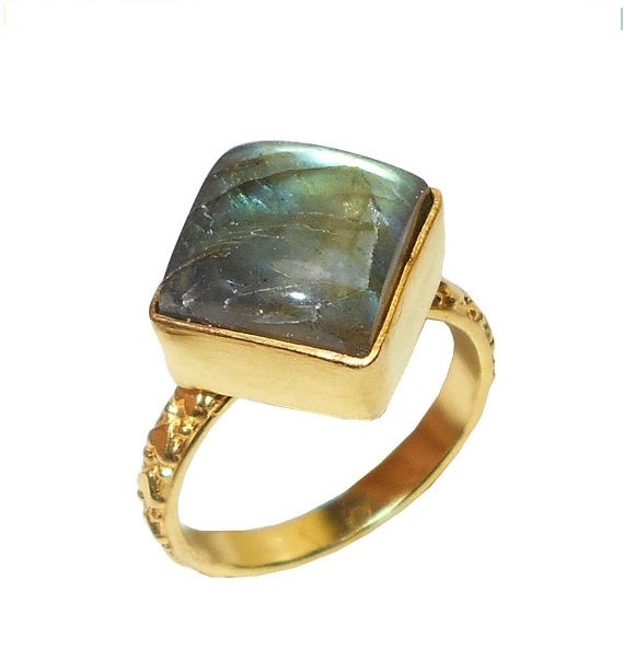 Handmade Ring, Gold Vermeil Ring, Labradorite Ring, Bezel Set Ring, Gemstone Ring, Stacking Ring,