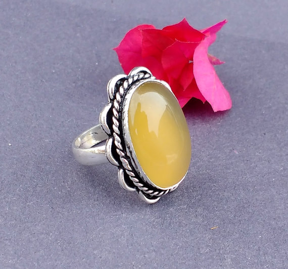 LIME YELLOW ONYX Ring -Size 8 Ring - 925 Sterling Silver Ring - Onyx Gemstone Ring - Vintage Ring