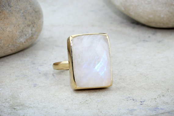 Moonstone ring,gold ring,bezel setting ring,rectangle ring,gold stack ring,vintage ring,rainbow ring,long ring