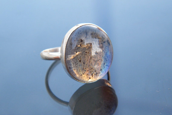 Solid Sterling Silver Natural Labradorite Gemstone Ring - Fashionable Ring