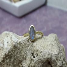Gray rainbow ring,Natural Labradorite ring,gold gemstone ring,vintage ring,bridesmaid rings,wedding gifts,stack ring