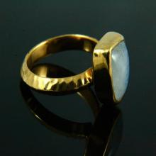 Natural Rainbow Moonstone Ring, Hammered Ring, Moonstone Ring, Gemstone Ring, 14k Gold Plated, Gold Ring, Moonstone Jewelry,Gemstone Jewelry
