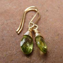 Peridot Gold Earrings. Green Gemstone Earrings. Teardrop Earrings. Gemstone Earrrrings. Healing Crystal Earrings