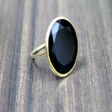 black onyx ring,gold ring,vintage ring,black ring,gemstone ring,gold black jewelry,oval ring,customize rings,stacking ring,bezel set ring